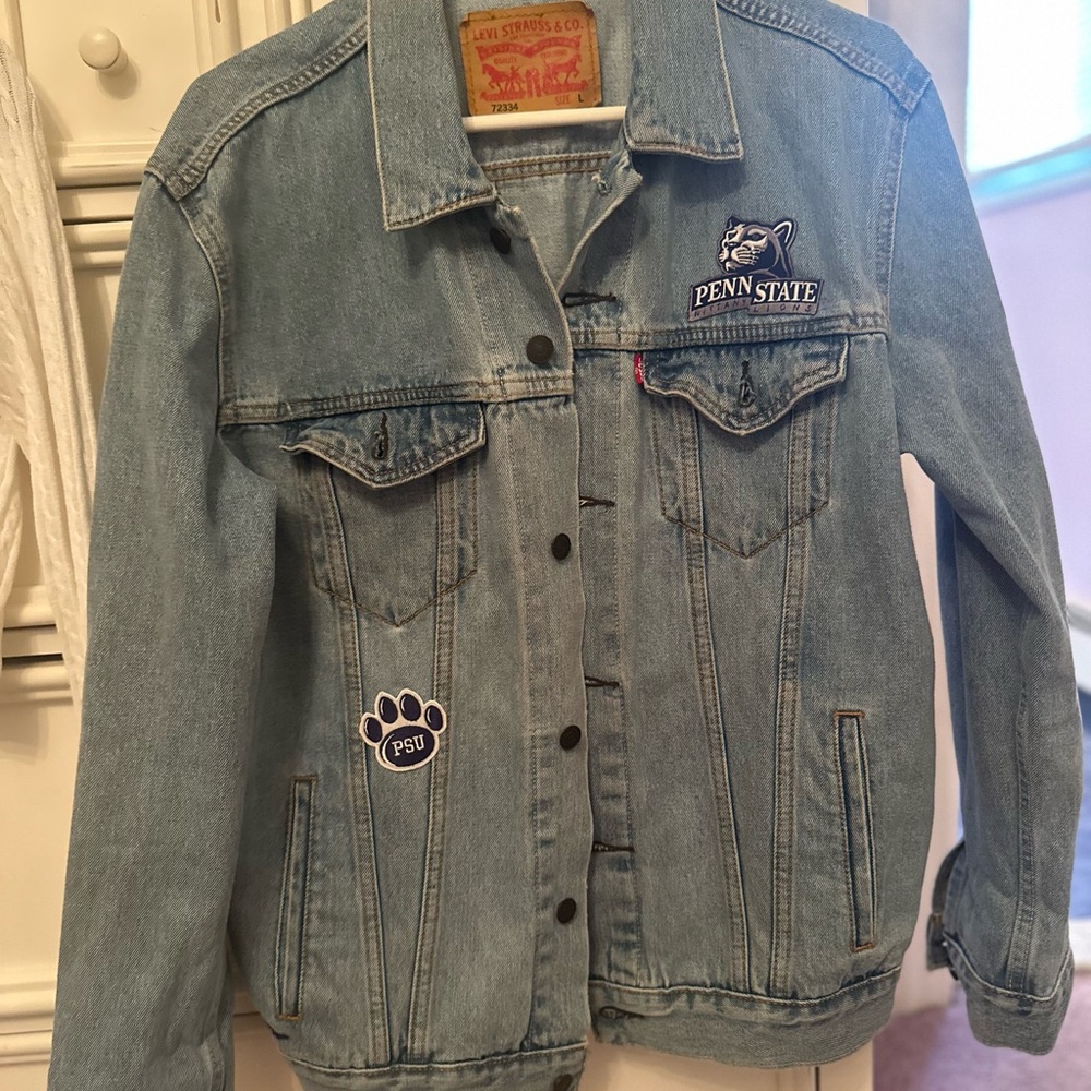 Levi's Light Blue Denim Jacket with Penn State Patches